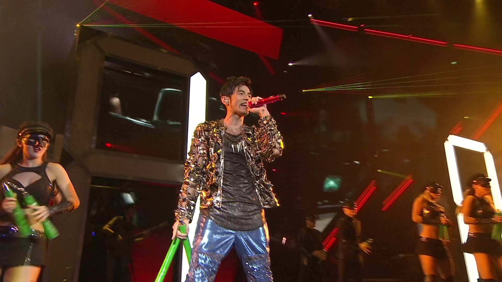 周杰伦魔天伦世界巡回演唱会.Opus.Jay.World.Tour.BDRip.1080p.6ch.x265.ac3.LoaDream.jpg