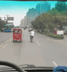 7701e0f7gy1g7gcfiexr8g206i0707wh.gif